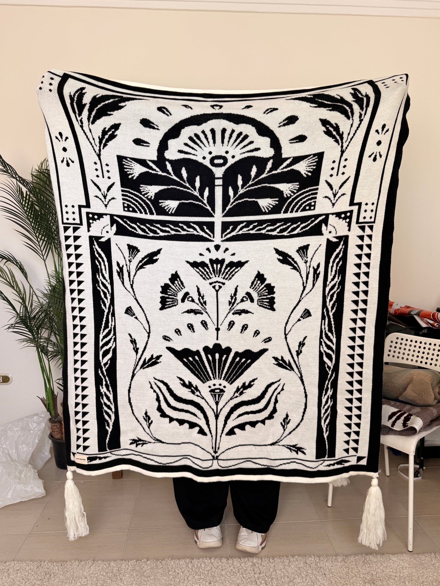 Kemet White-sample sale