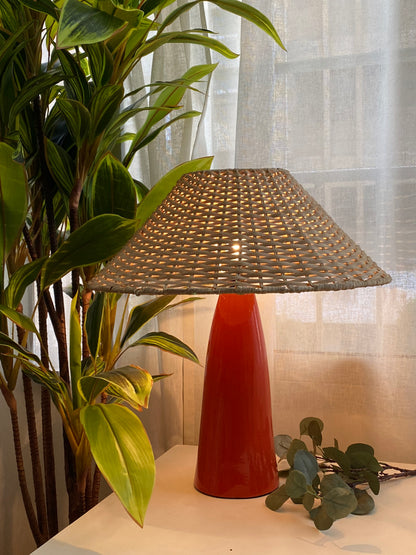 Rooi Table Lamp