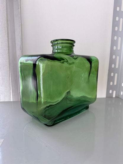 Lilly Vase(colors available)