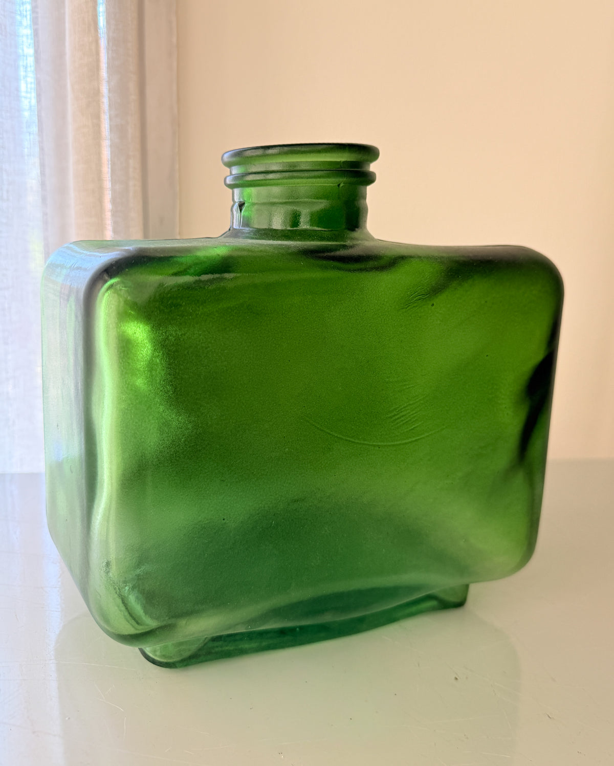 Lilly Green-Matte Sample