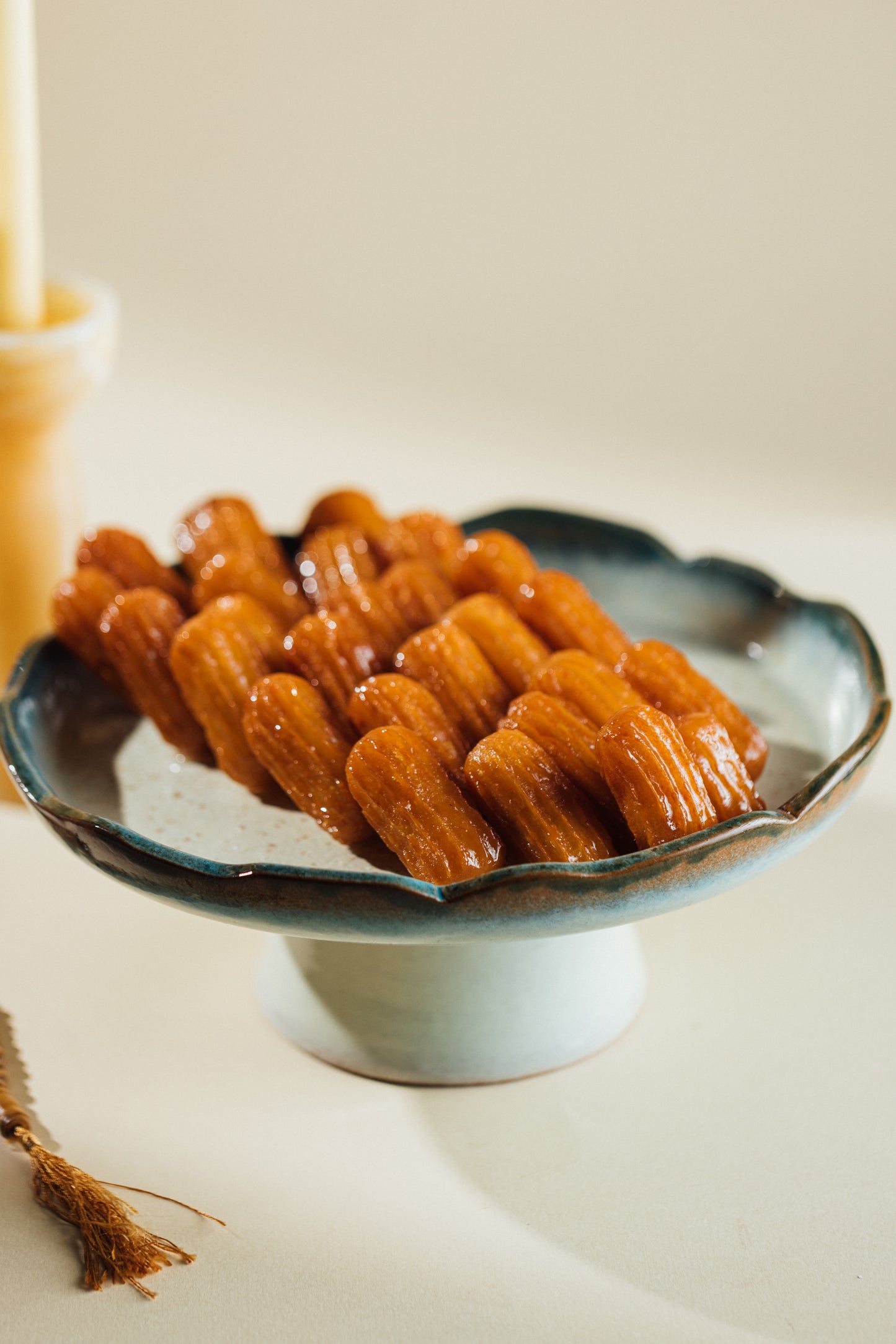 Layali Serving Stand